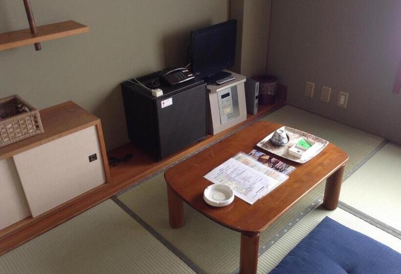 בית מלון כפרי Ikeda