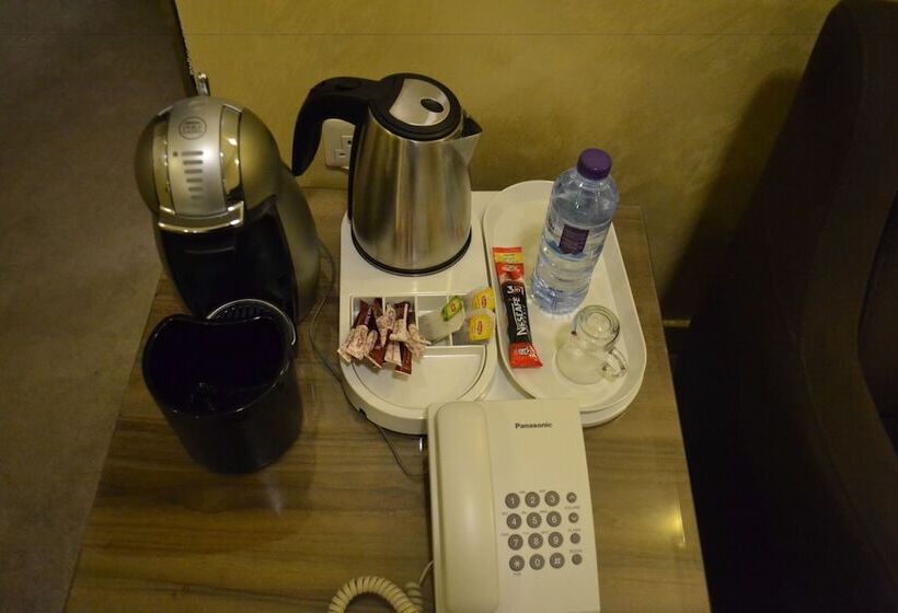 酒店 Platinum The First