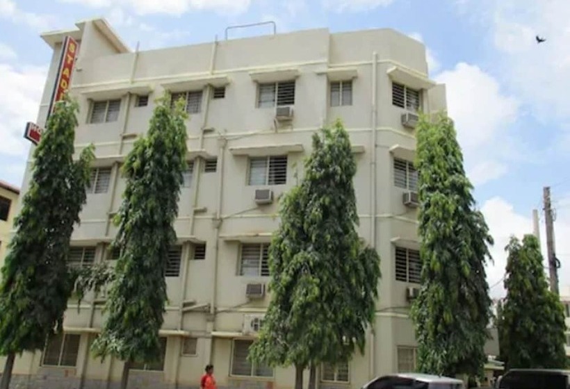 هتل Stadium Holiday Inn Mombasa