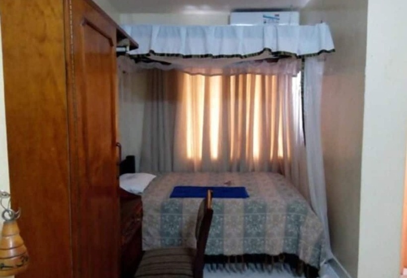 هتل Stadium Holiday Inn Mombasa