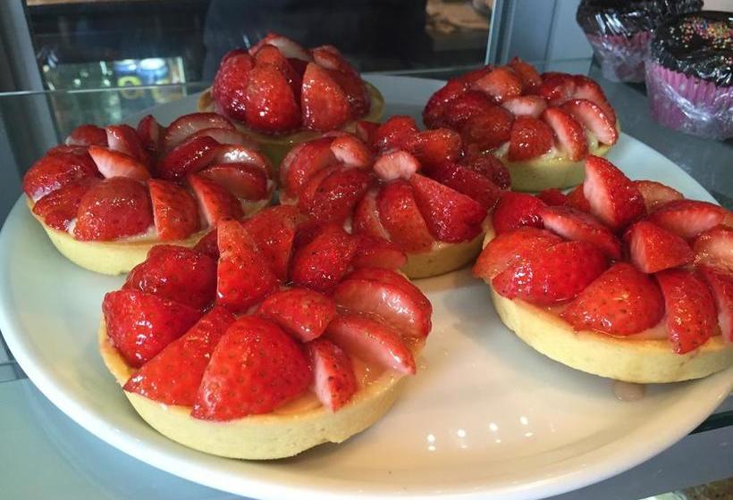 Szálloda The Waterfront Boutique