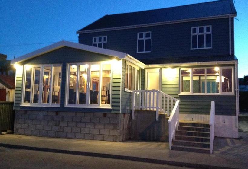 Szálloda The Waterfront Boutique