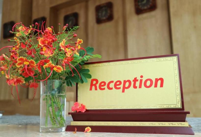 هتل Vang Vieng Centralpark