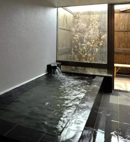 Ryokan Yadoya Tsubaki