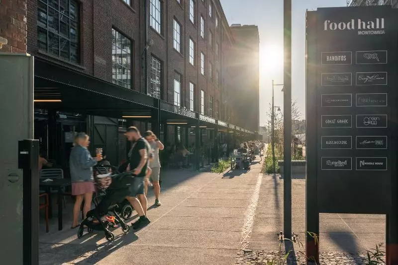 هتل Montownia Lofts & Experience