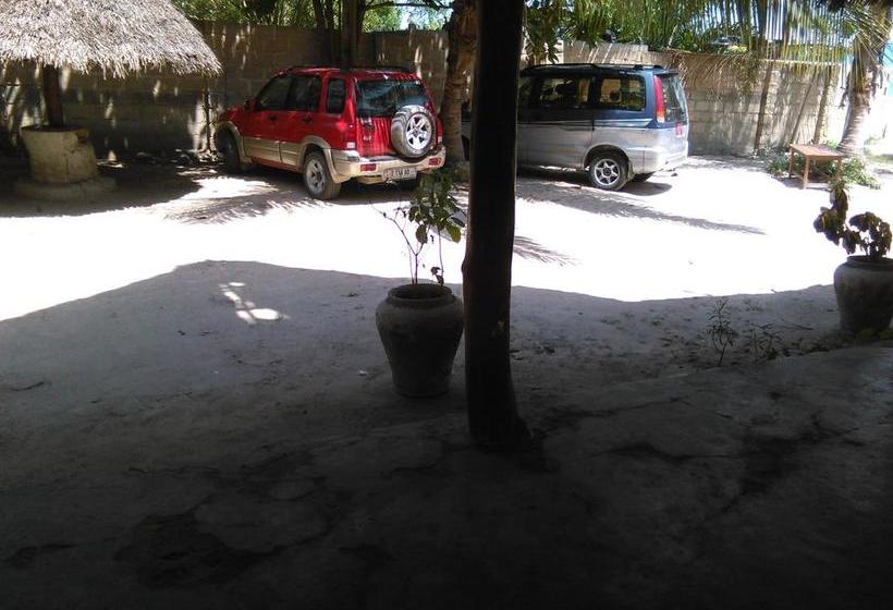 مبيت وإفطار Mama Njoe Lodge