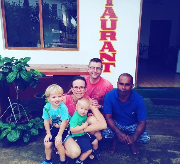 ホテル Athina & Restaurant