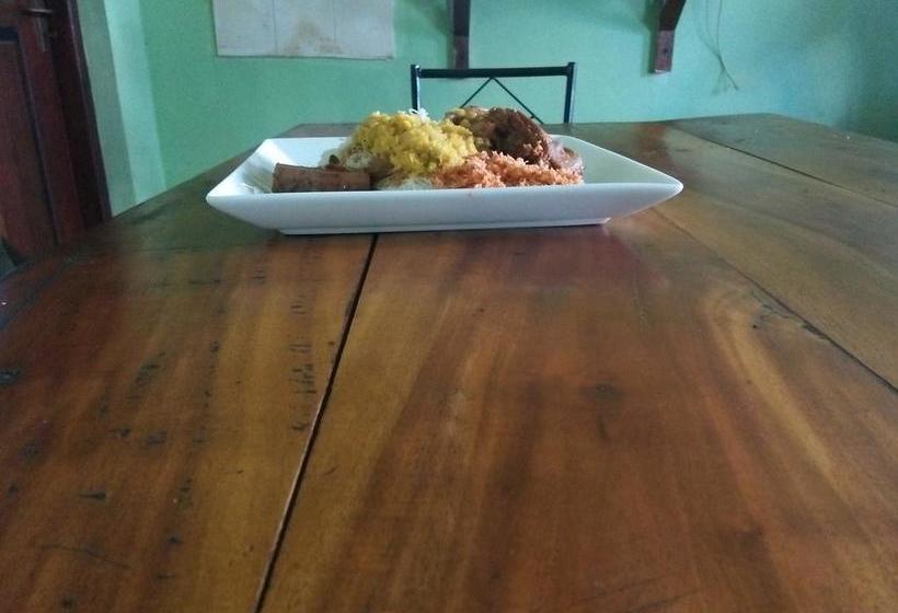 ホテル Athina & Restaurant