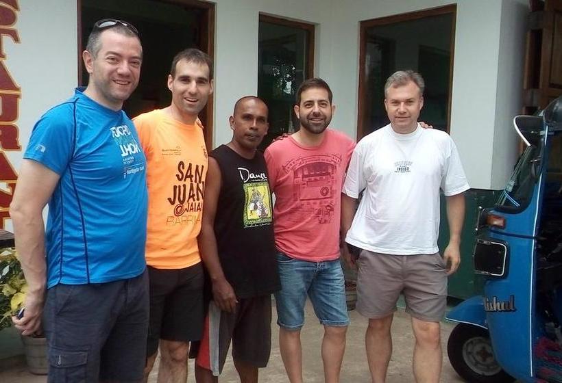 ホテル Athina & Restaurant