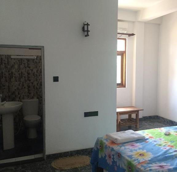 ホテル Athina & Restaurant