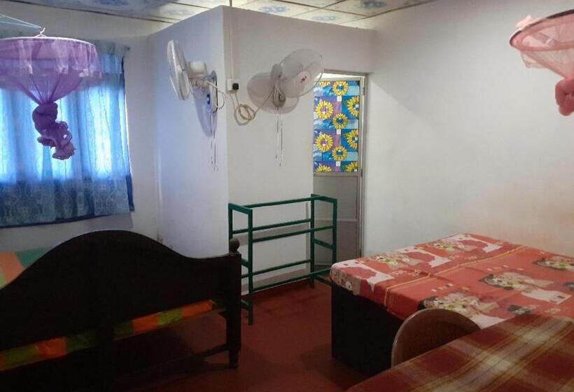 בית מלון כפרי Fort Sea View