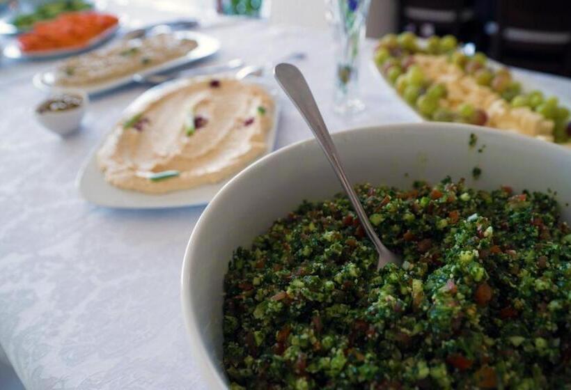 هتل Taybeh Golden