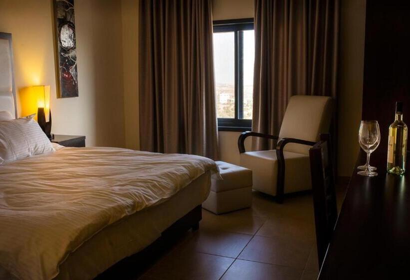 هتل Taybeh Golden