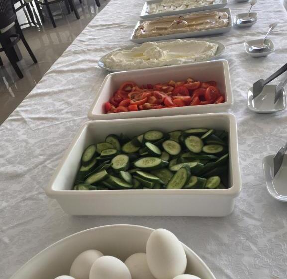 هتل Taybeh Golden