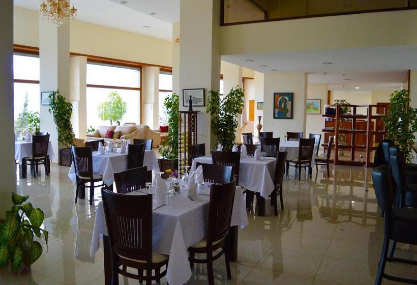 هتل Taybeh Golden