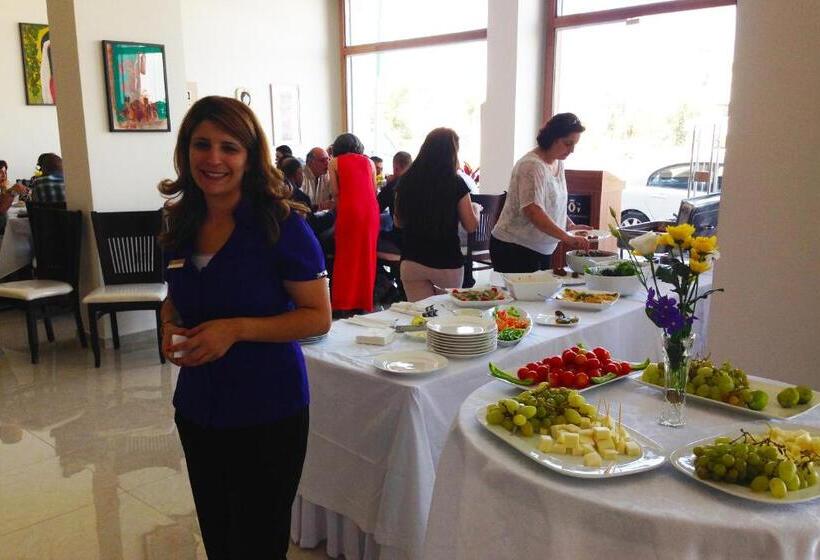 هتل Taybeh Golden