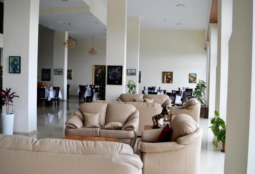 هتل Taybeh Golden