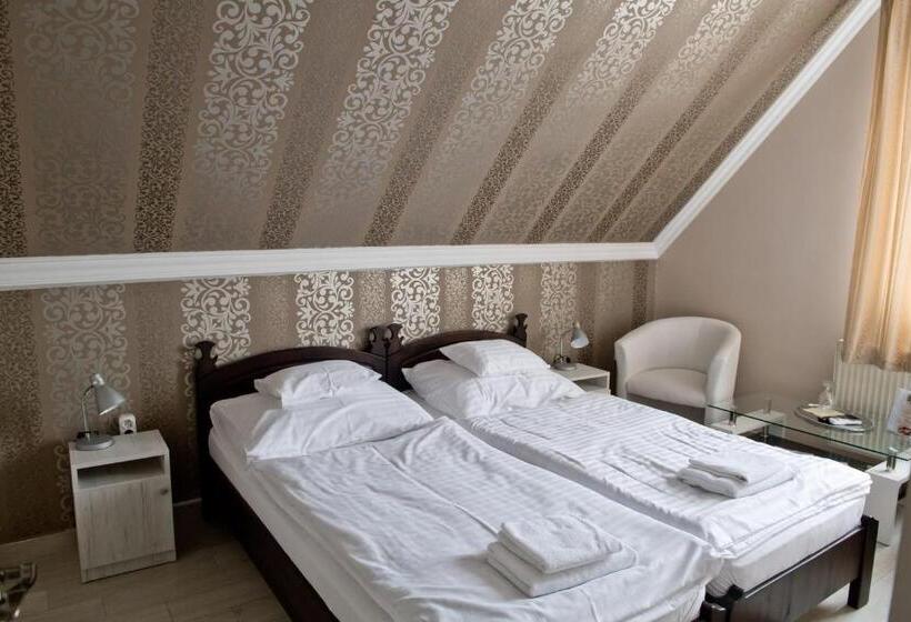 Kemence Csárda és Szálloda