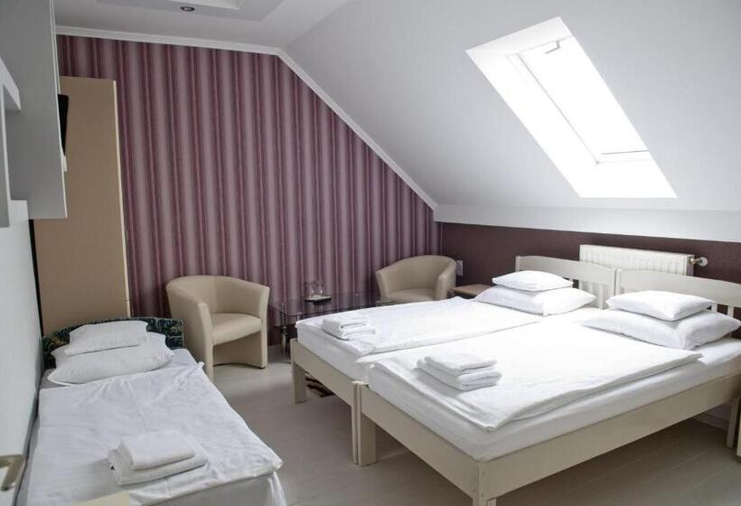 Kemence Csárda és Szálloda