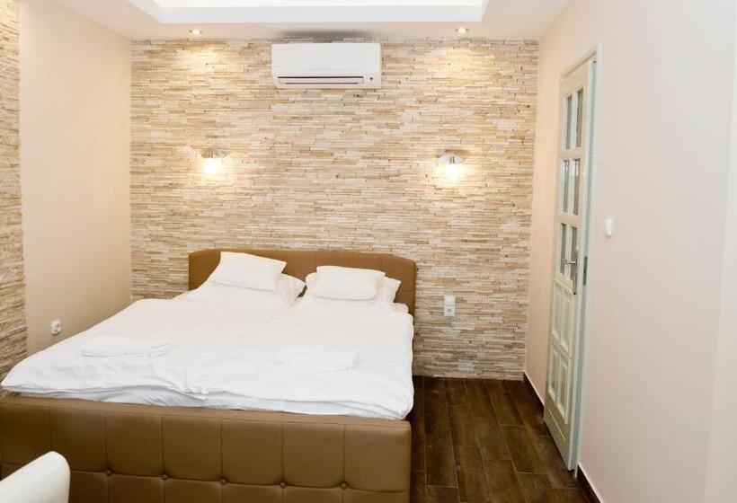 Kemence Csárda és Szálloda