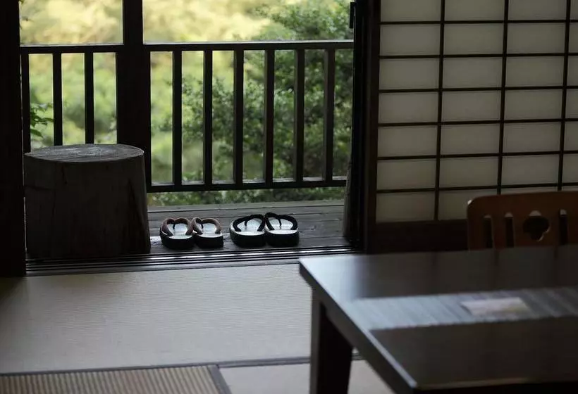 旅館 Tobise Onsen Tenga Sanso