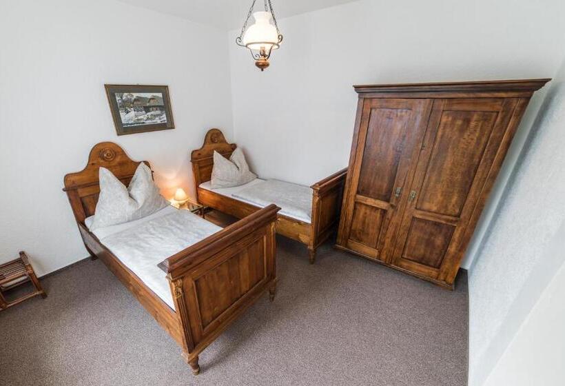 Valašský Hotel A Pivní Lázně Ogar