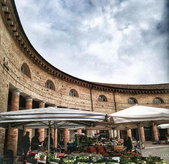 ベッドアンドブレックファースト Al Foro Annonario