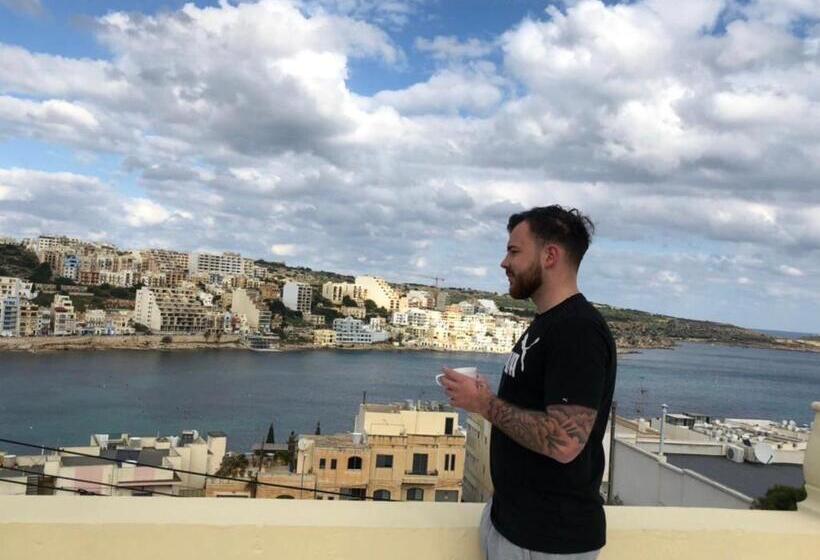 تختخواب و صبحانه Villa Zammitella