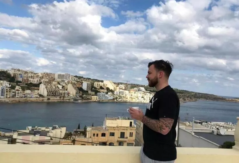 تختخواب و صبحانه Villa Zammitella