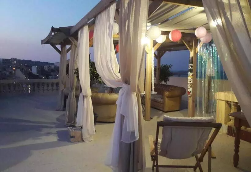تختخواب و صبحانه Villa Zammitella