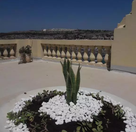 تختخواب و صبحانه Villa Zammitella