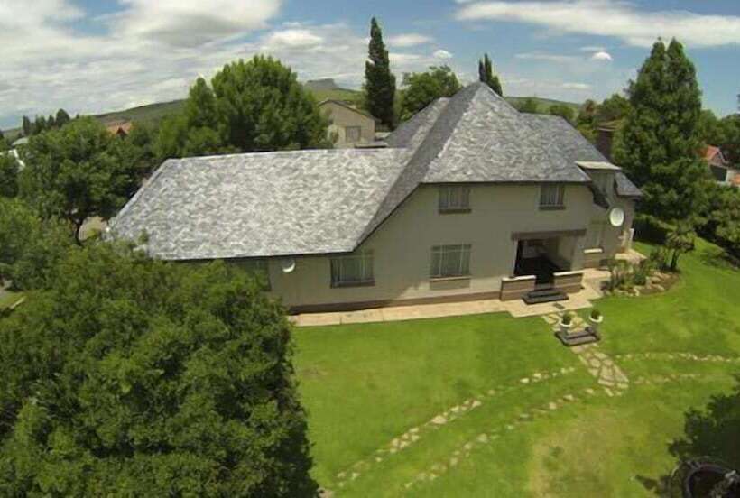 هتل Africlassic Guest House   Harrismith