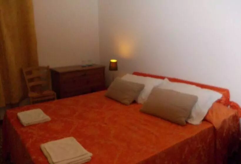 هتل Big Brother Bed & Rooms