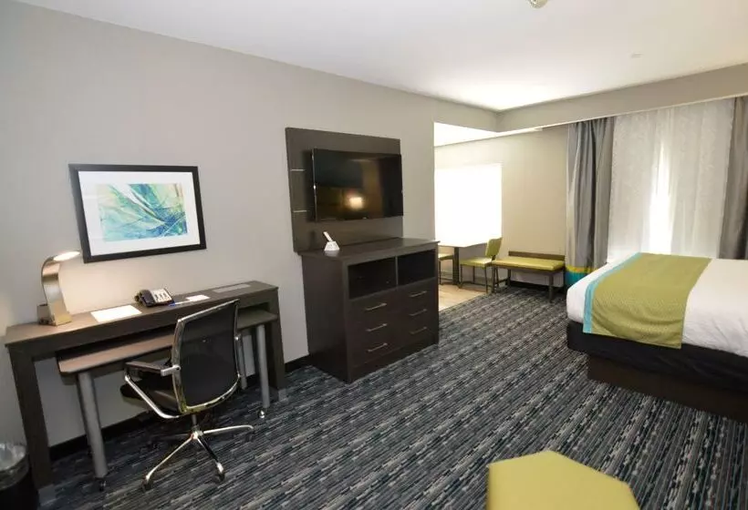 هتل Best Western Plus Pasadena Inn And Suites