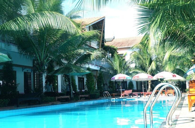 هتل Camellia Resort & Spa