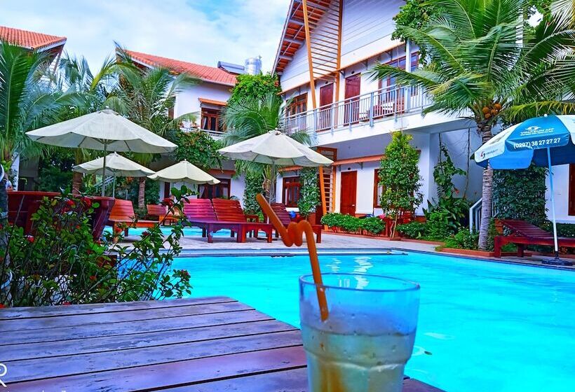 هتل Camellia Resort & Spa