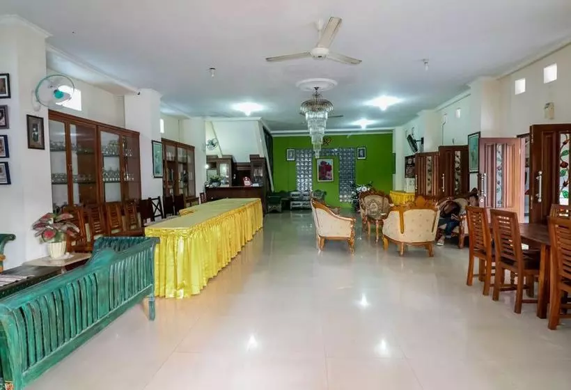 هتل Griya La Kusuma