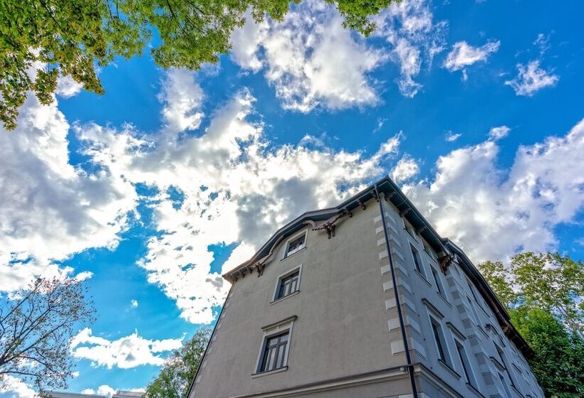 Heritage Hotel Krone