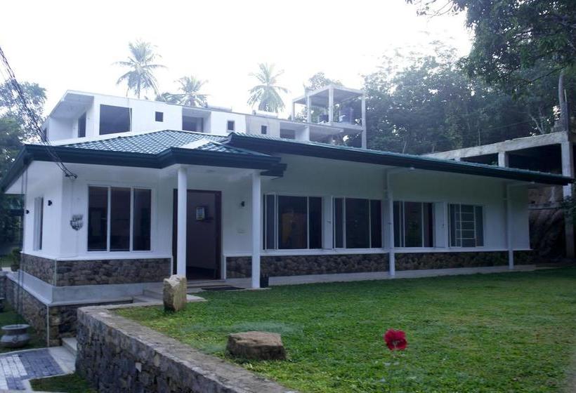 Hotelli Jasmine Garden Resort