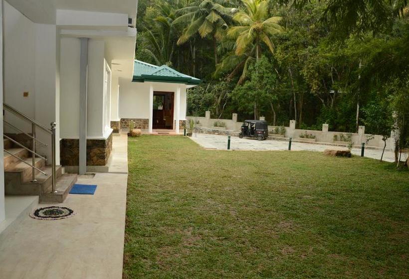 Hotelli Jasmine Garden Resort