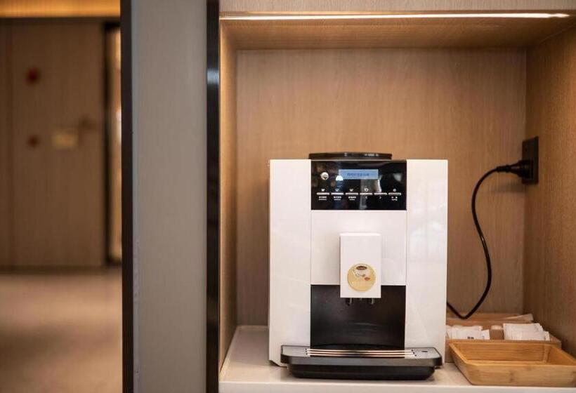 Ji Hotel Shanghai Xinzhuang Qixin Road