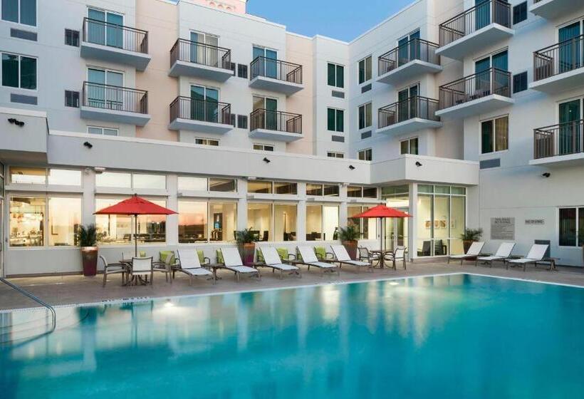 בית מלון כפרי Springhill Suites By Marriott Clearwater Beach