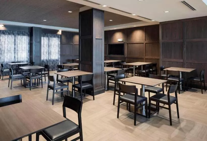 Hotelli Springhill Suites By Marriott Clearwater Beach