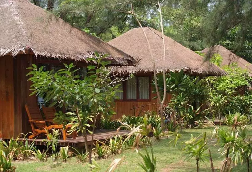 Kradan Beach Resort