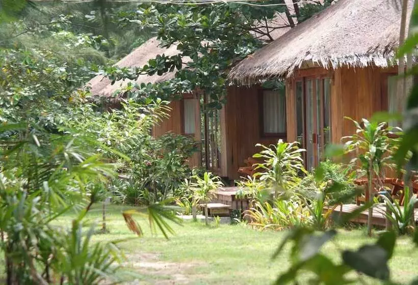 Kradan Beach Resort