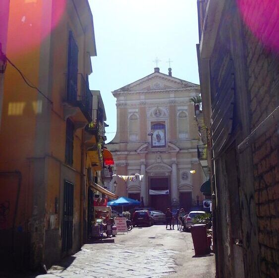 פנסיון Naples Is Your Home