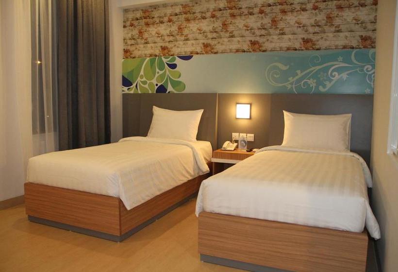 בית מלון כפרי Evo  Pekanbaru