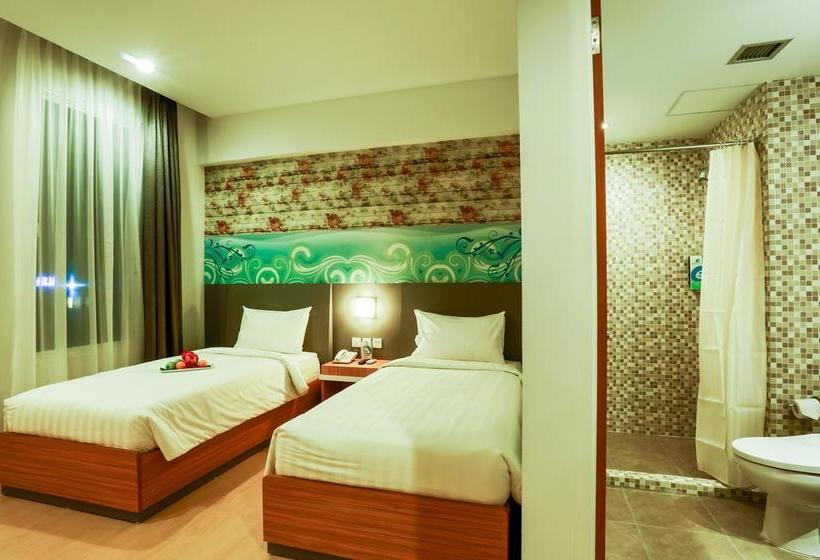 בית מלון כפרי Evo  Pekanbaru