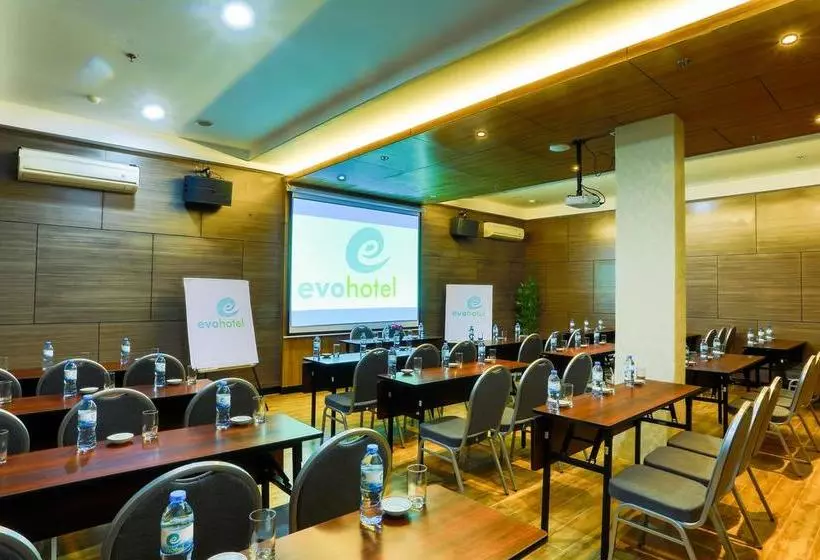 هتل Evo  Pekanbaru