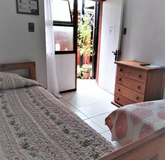 Hostal Avenue